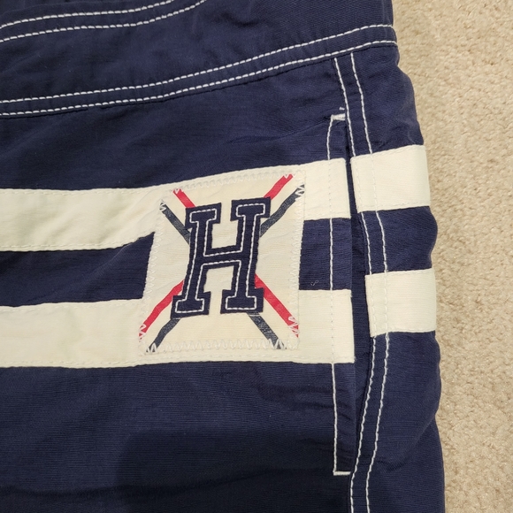 Men's Tommy Hilfiger Swim Trunks Size L- Excellent Condition! - Picture 4 of 8